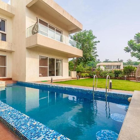 Villa Azul By Stayvista, Offering A Snooker Table, Terrace, Swimming Pool & A Spacious Lawn With A Charming Gazebo For A Perfect Getaway Lonavala Exterior foto