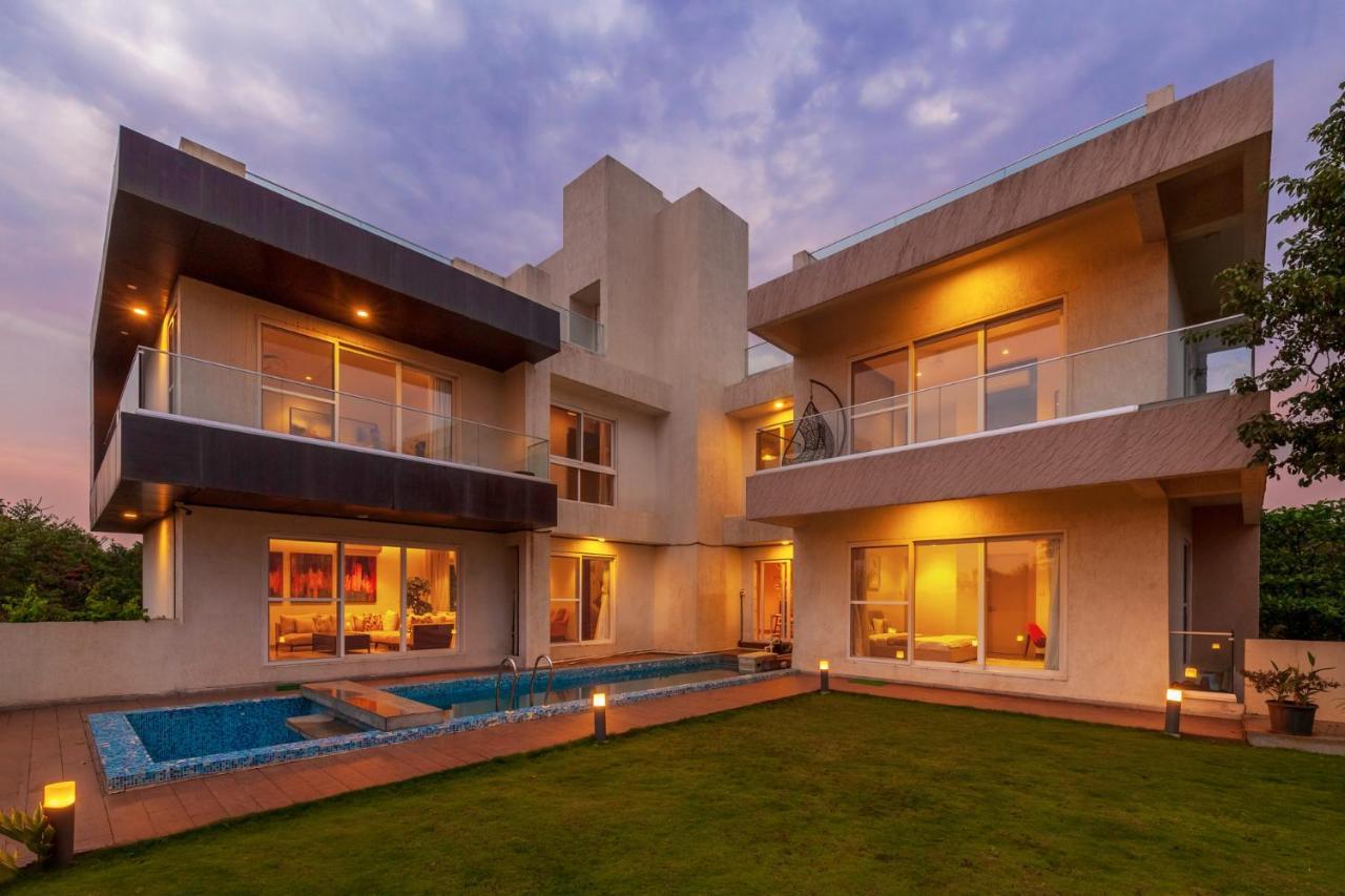 Villa Azul By Stayvista, Offering A Snooker Table, Terrace, Swimming Pool & A Spacious Lawn With A Charming Gazebo For A Perfect Getaway Lonavala Exterior foto